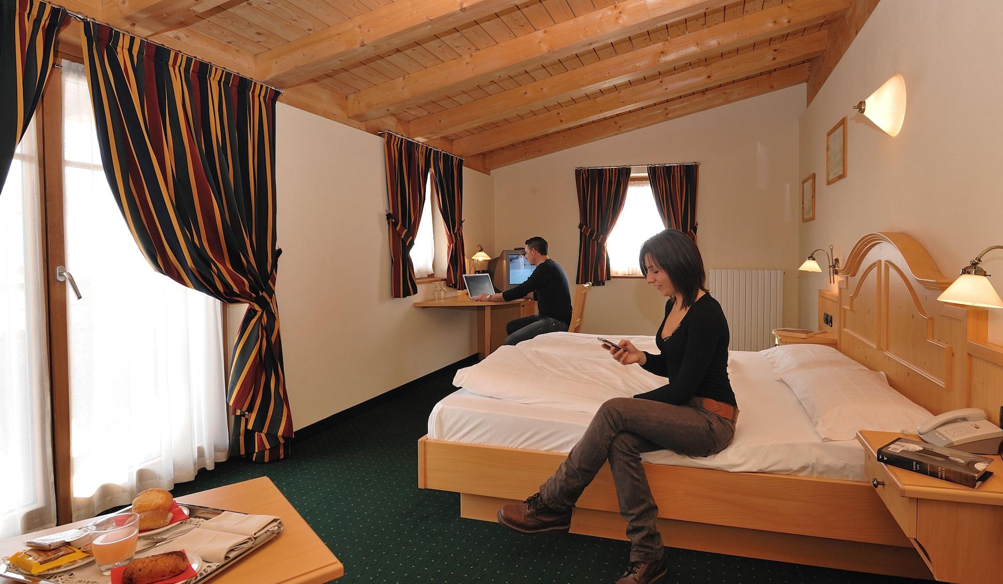 Hotel Touring Livigno Eksteriør bilde