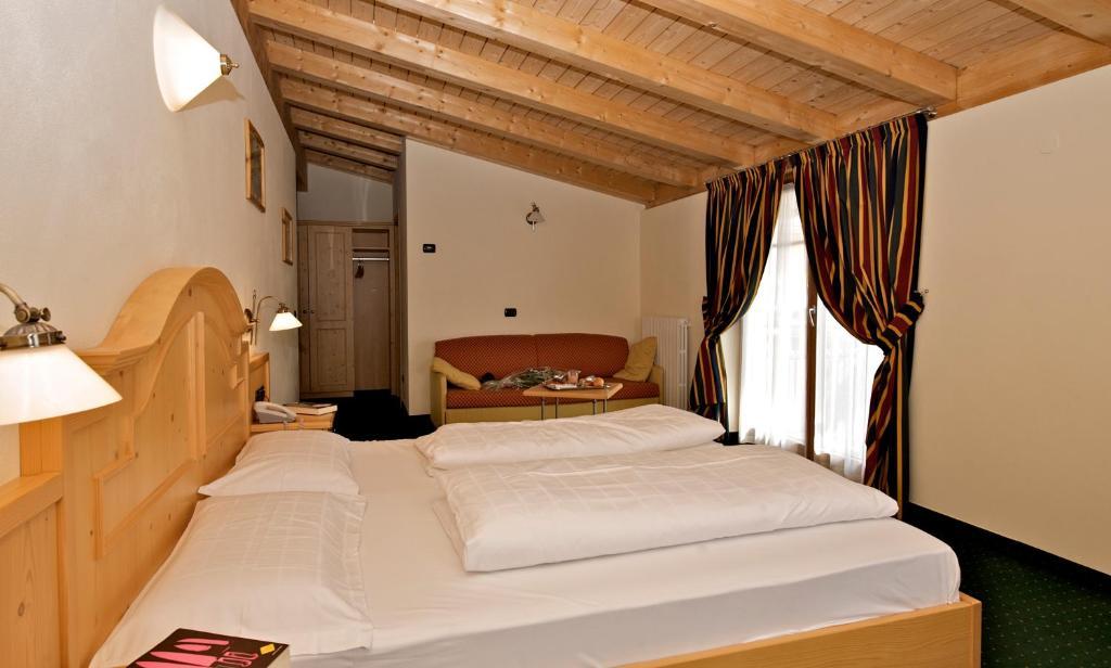 Hotel Touring Livigno Rom bilde