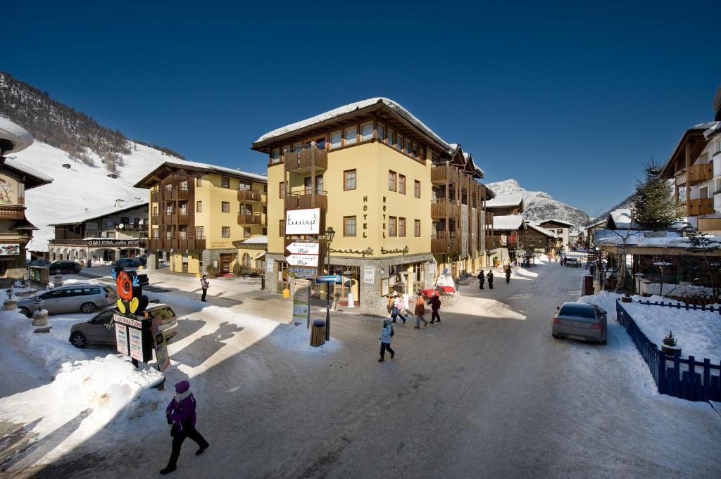 Hotel Touring Livigno Eksteriør bilde